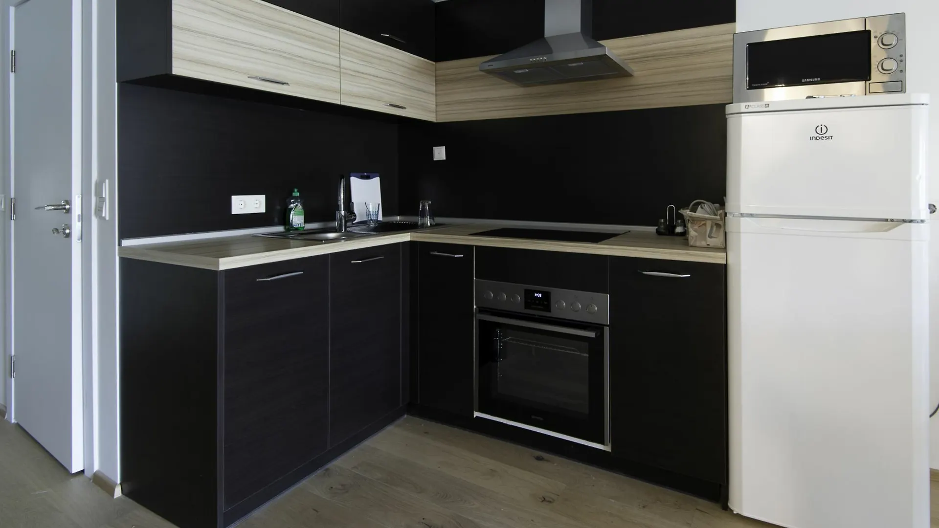 Vienna Top Apartment 0*,