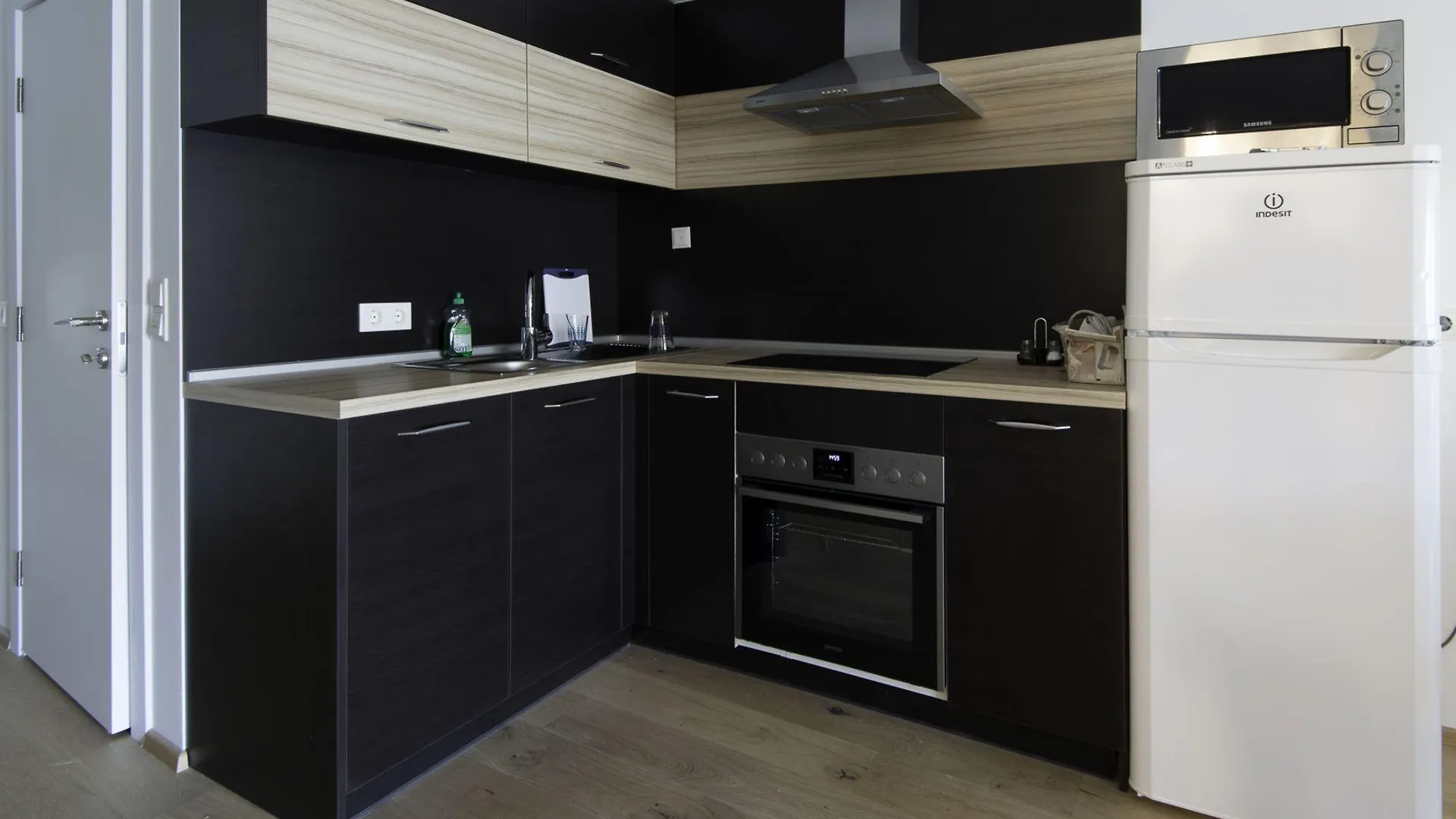 Vienna Top Apartment 0*,